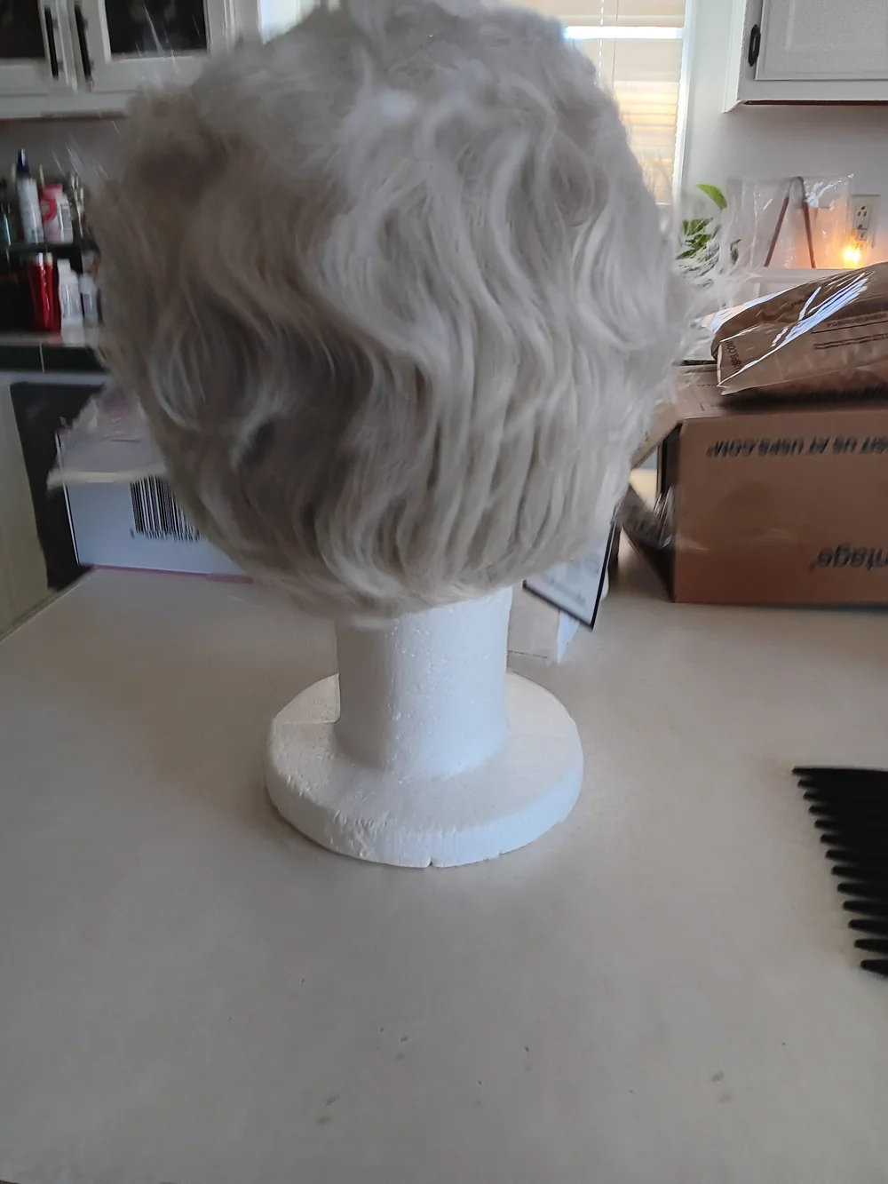 Light Silver Short Women’s Wig - Classic Layered Style Synthetic
